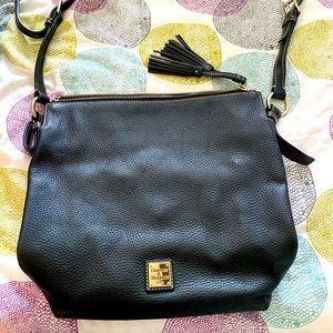 Dooney and Bourke black shoulder it cross body